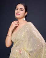 Women Embellished Saree with Sequin Accent - Image 2