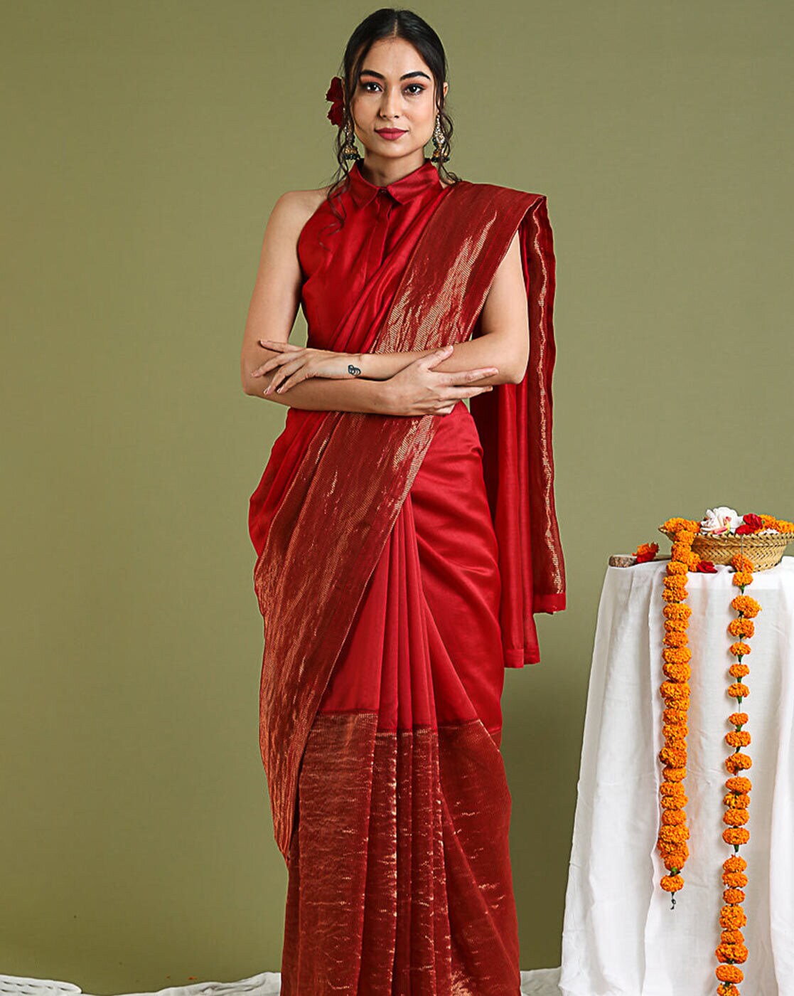 -1117Wx1400H-467166261-red-MODEL Woven Saree with Contrast Border - Image 1