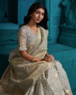 Sarah Idhika Cotton Saree, Grey Colour, Abstract Pattern, Unstitched Blouse Saree - Image 4